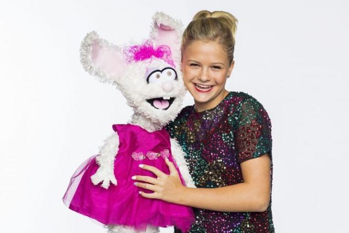 Darci Lynne at Steven Tanger Center